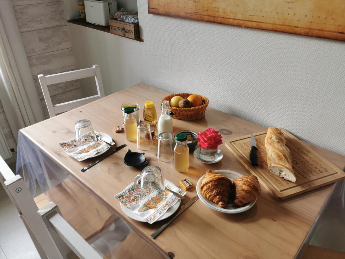 La Coticia Bed & Breakfast Coutiches Bagian luar foto